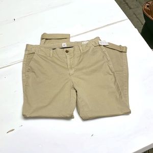 Gap Girlfriend Chino - Size 8 - Khaki - NWT